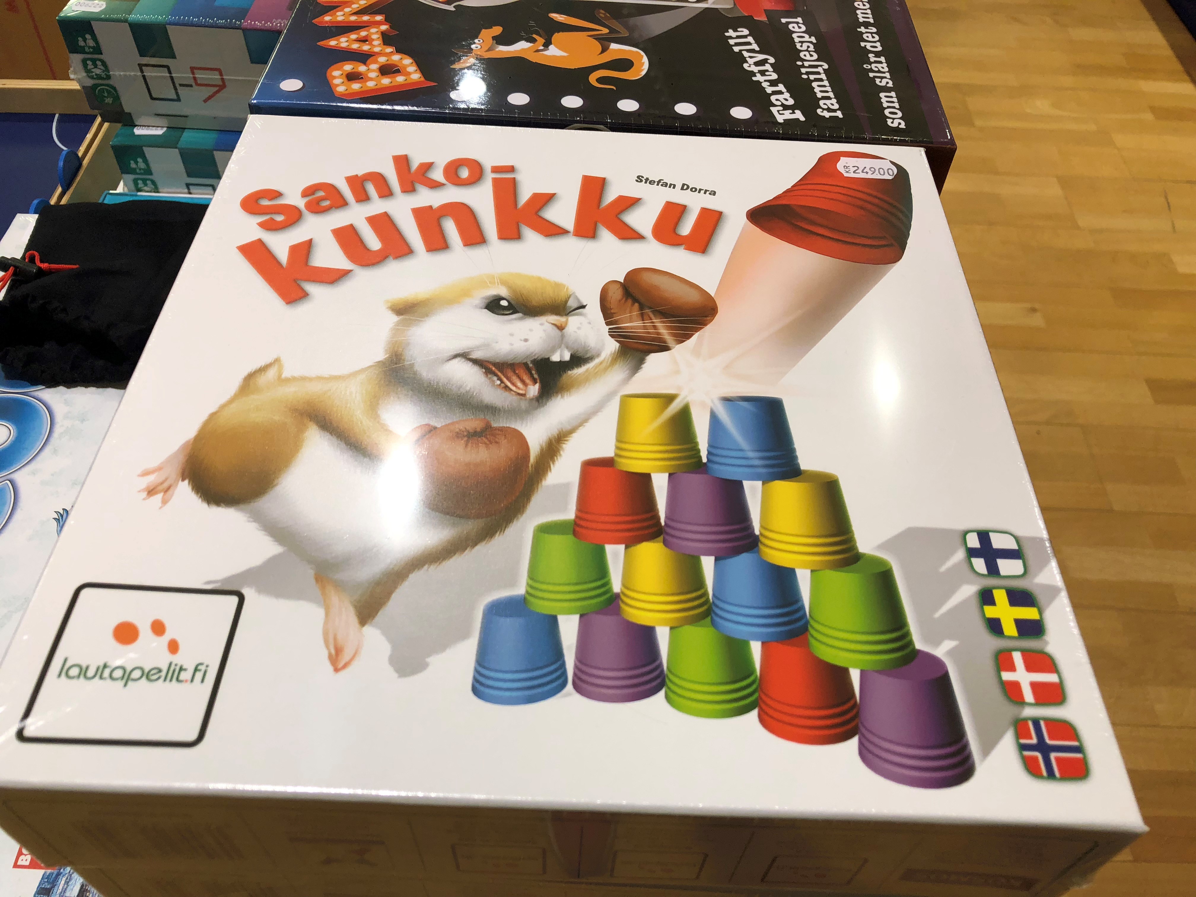 777