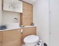23_elan-impression-43-family-cruiser-master-cabin-en-suite2-large